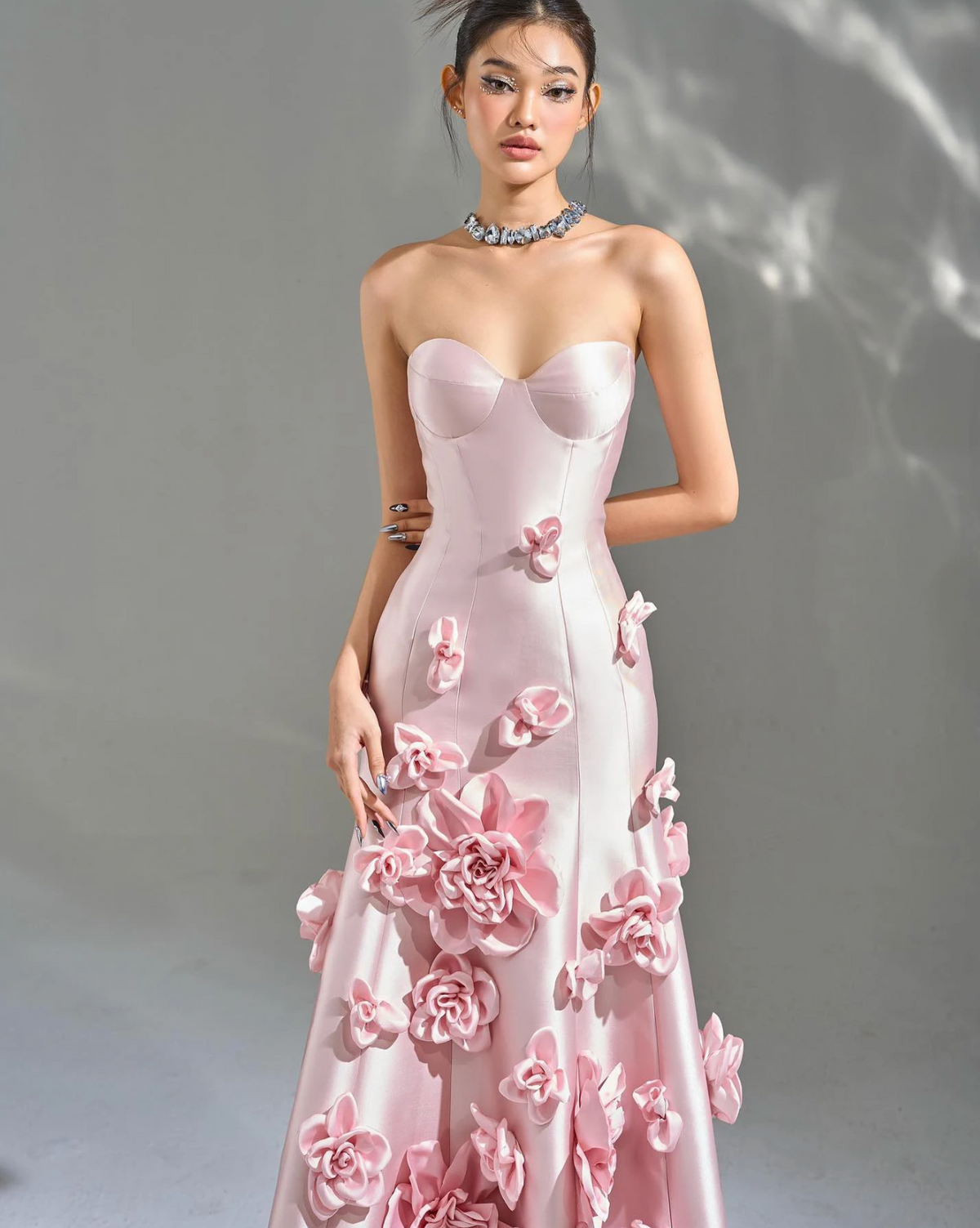 Nyomang Comang Gown