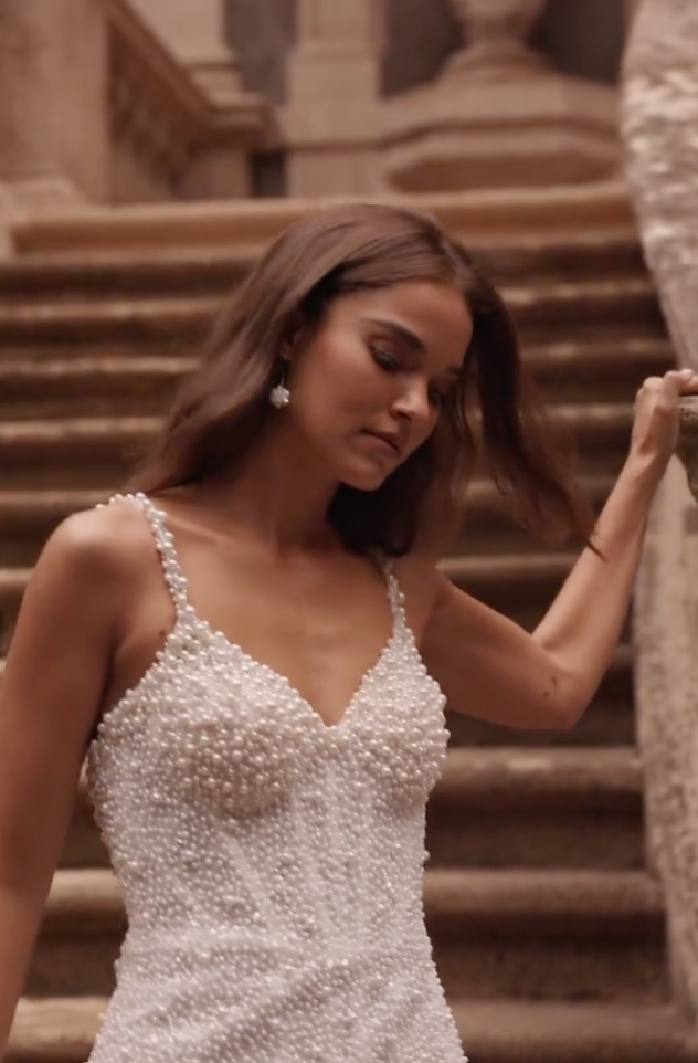 Woman wearing the Old Money Collection Couture Zona Romantica Mini