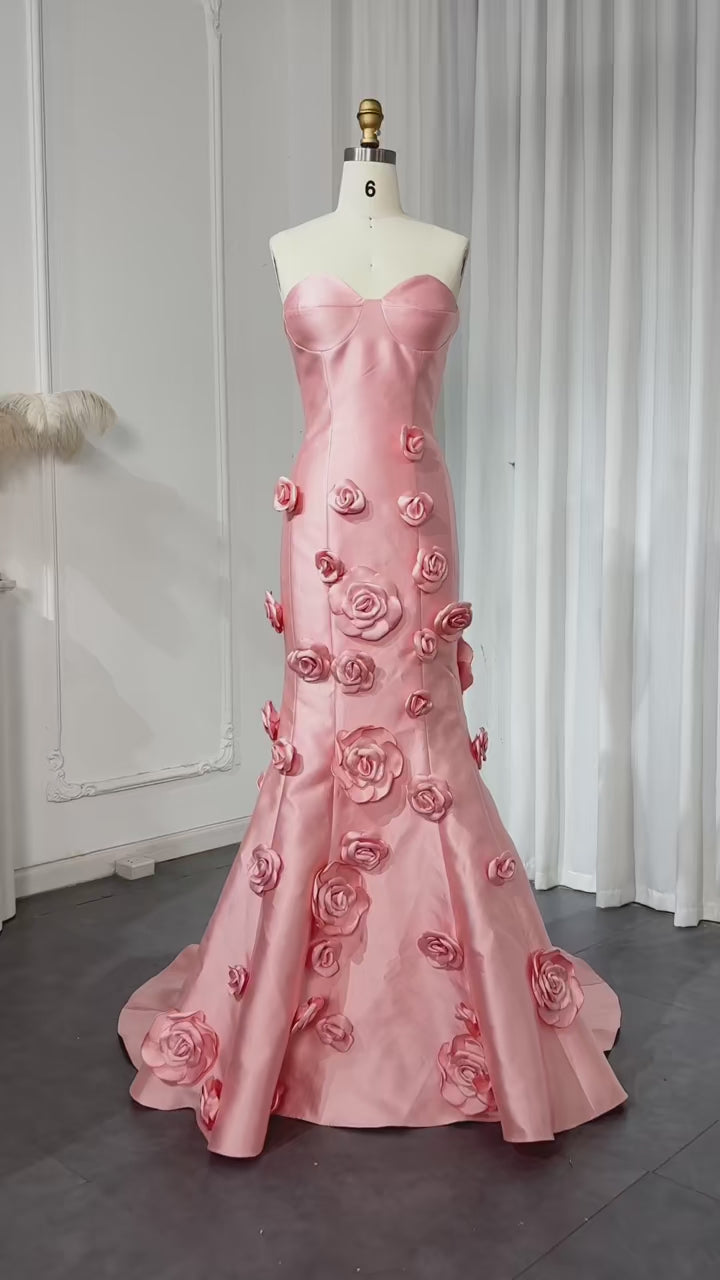 Nyomang Comang Gown