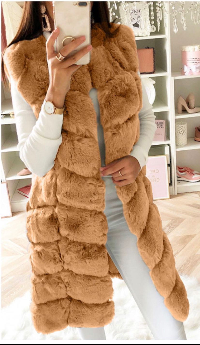 Guinevere Plush Vest