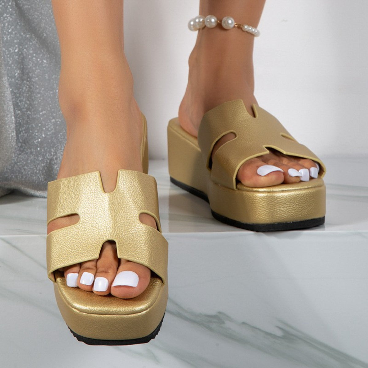 Bayonne Wedge Sandals