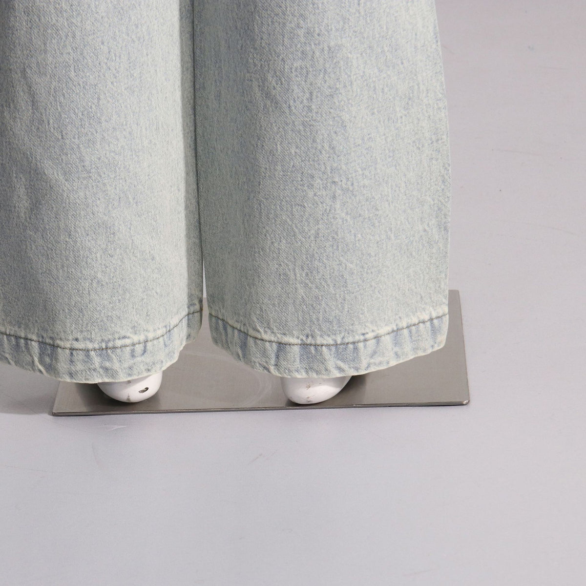 Currant High Waist Jeans