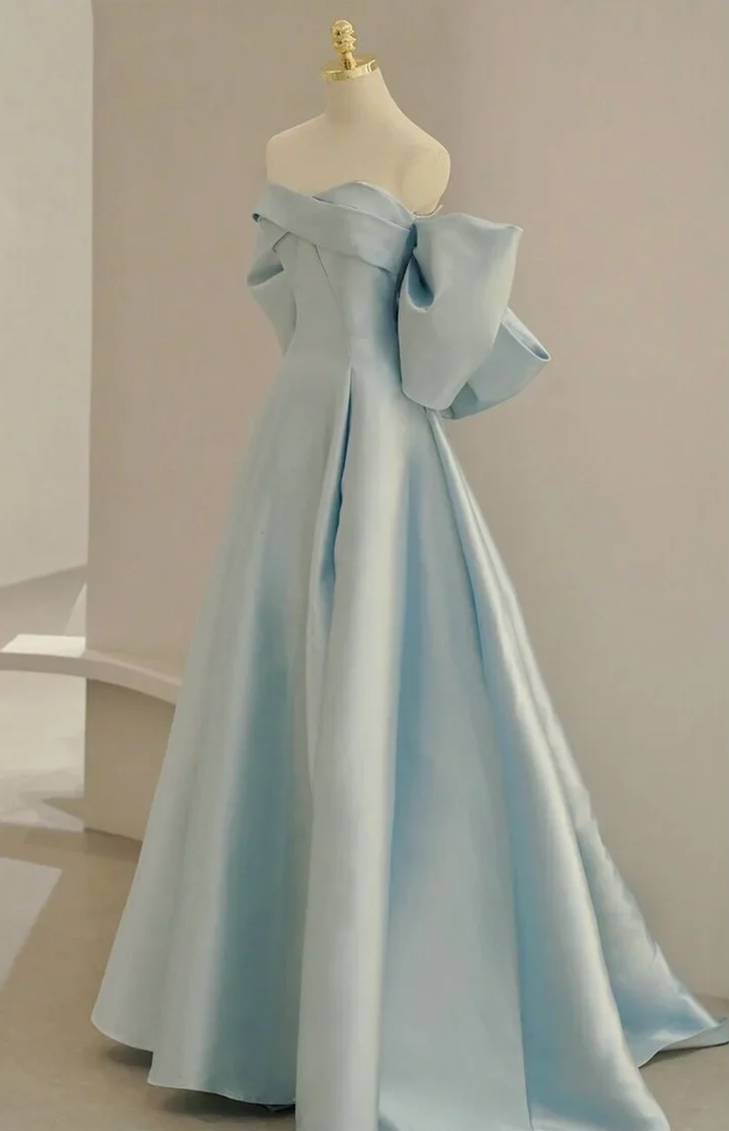 Regina Gown