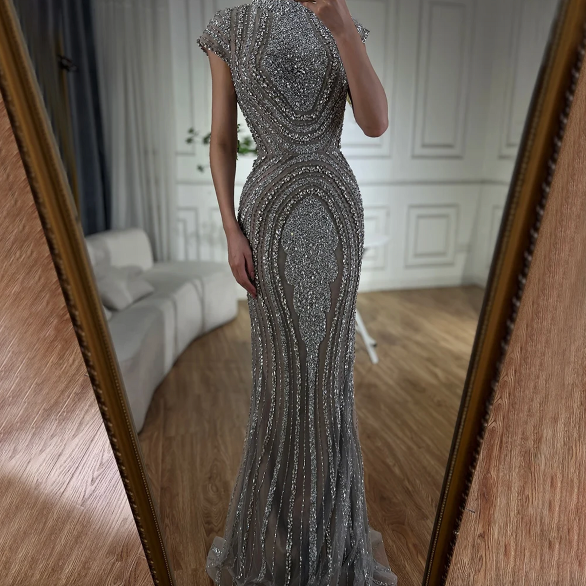 Rakuba Gown