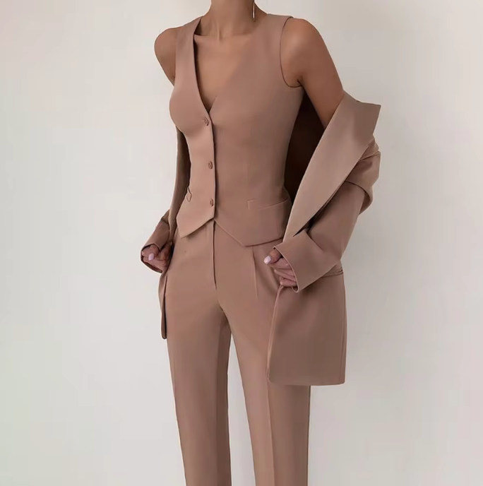 Woman wearing the Old Money Collection Couture De Longpre Suit Set