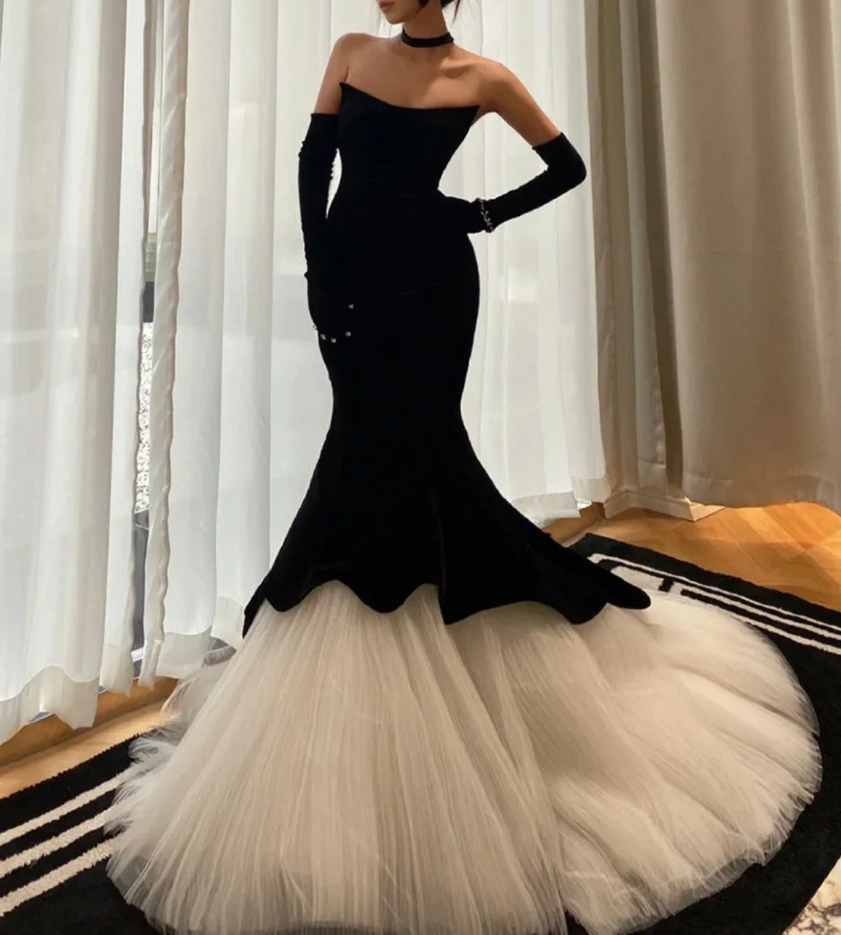 Hepburn Audrey Gown - Customized