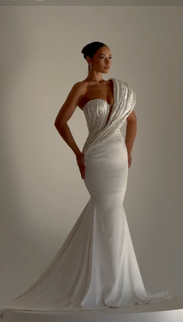 Bolide Gown