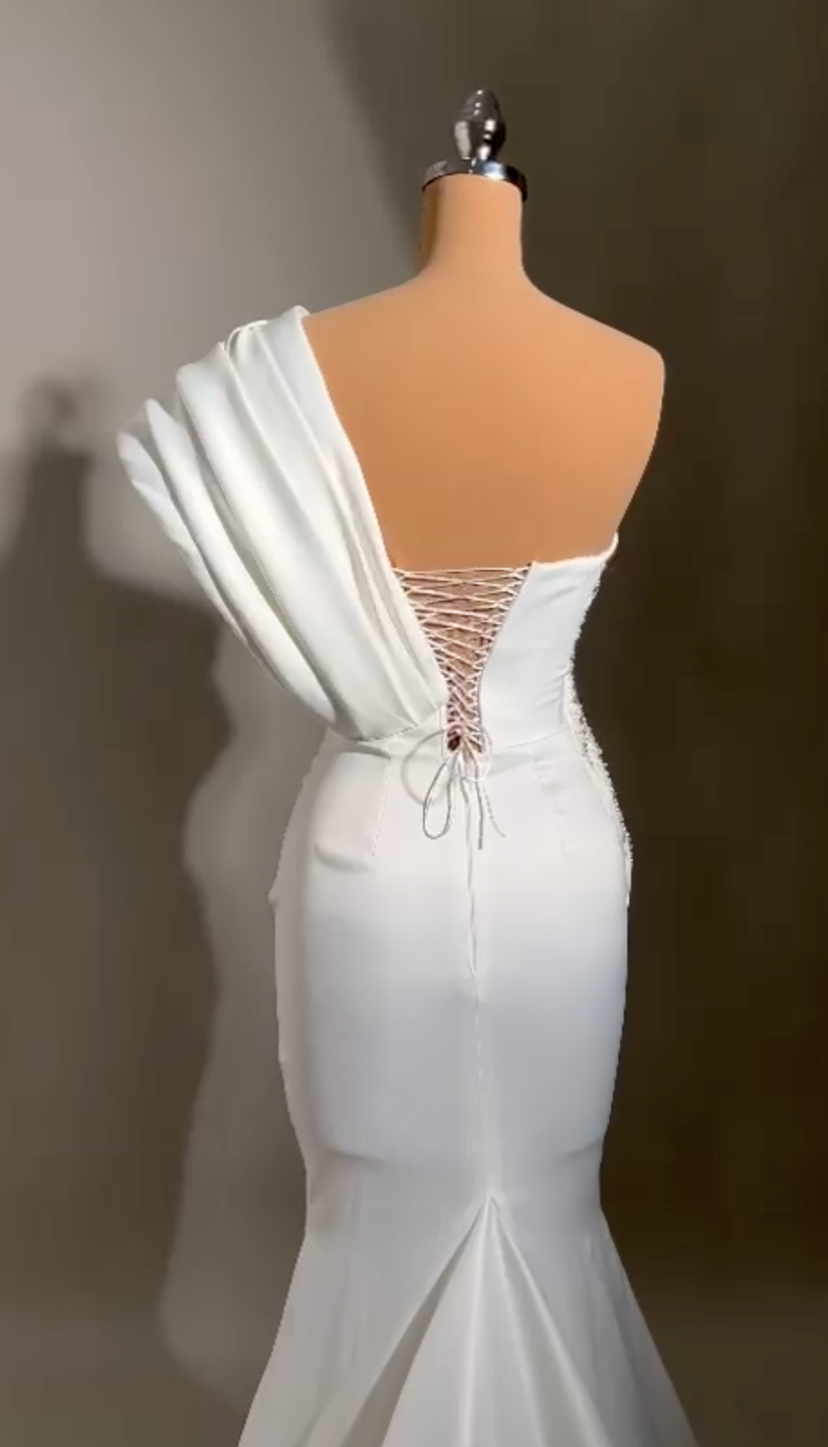 Bolide Gown