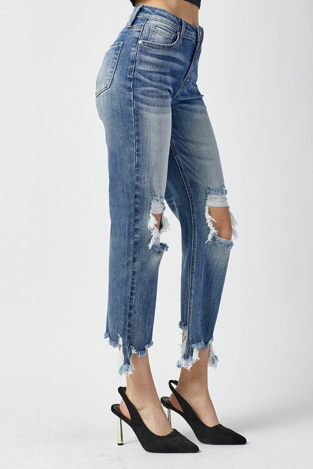 Frayed Hem Cropped Straight Jeans