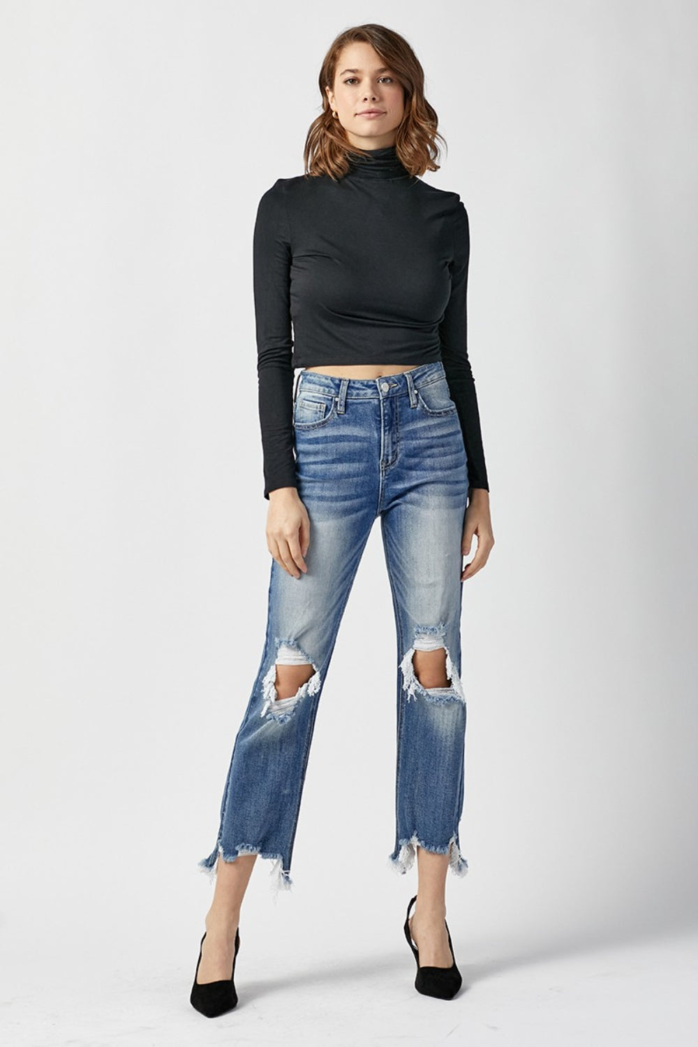 Frayed Hem Cropped Straight Jeans