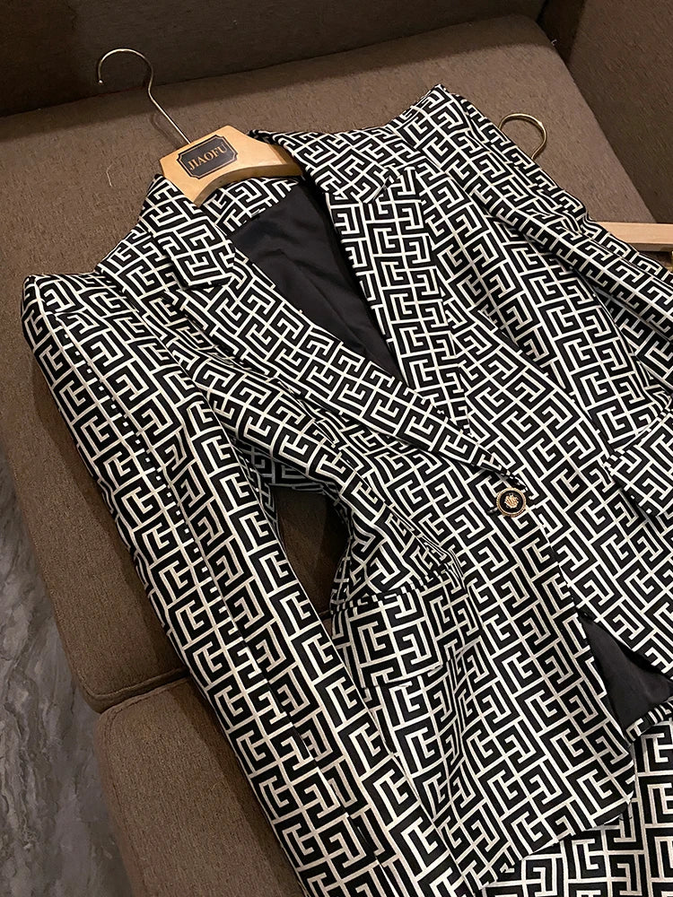 Geometric Pattern Black and White Pant Suit Set